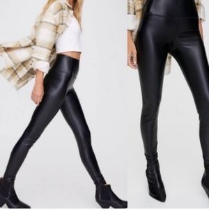 2XS Wilfred Aritzia Faux Leather Pants
